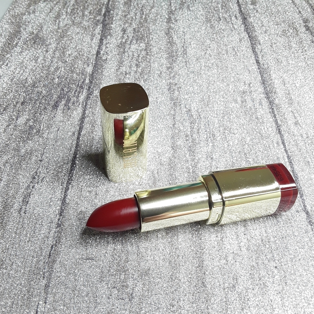 Milani matte Confident lipstick no.67